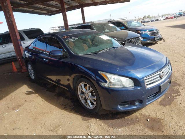  Salvage Nissan Maxima