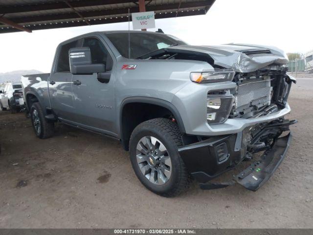  Salvage Chevrolet Silverado 2500