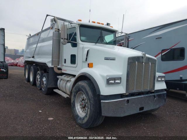  Salvage Kenworth W900