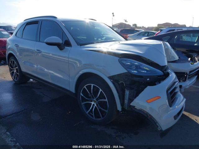  Salvage Porsche Cayenne