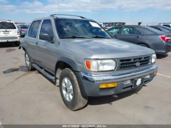  Salvage Nissan Pathfinder