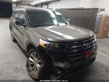  Salvage Ford Explorer