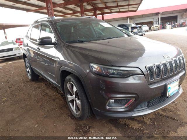  Salvage Jeep Cherokee