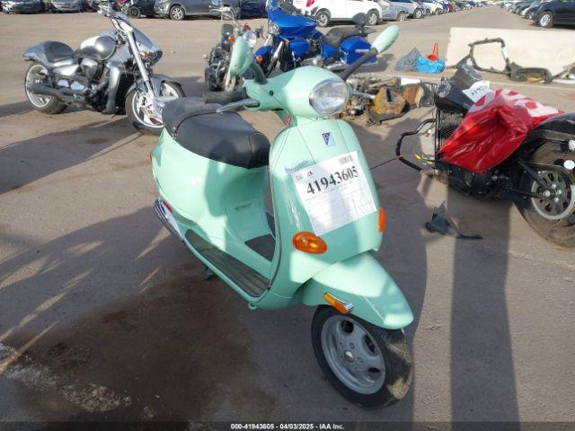  Salvage Vespa M198f