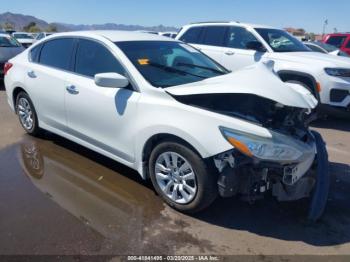  Salvage Nissan Altima