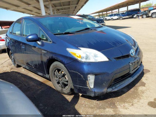  Salvage Toyota Prius