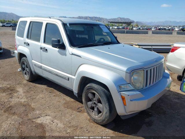  Salvage Jeep Liberty