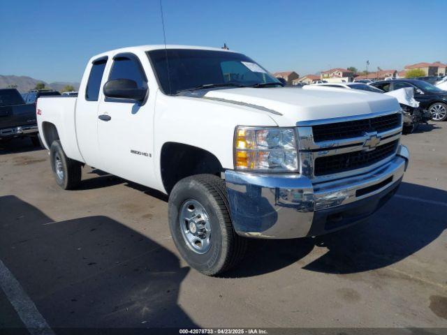  Salvage Chevrolet Silverado 2500