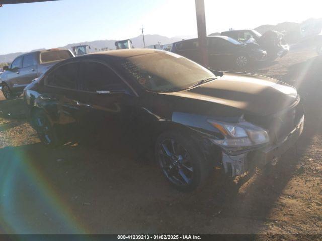  Salvage Nissan Maxima