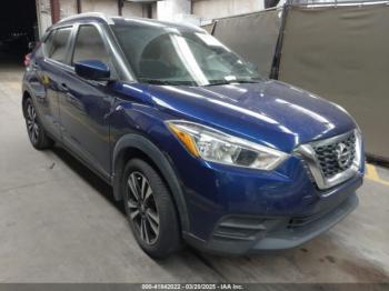  Salvage Nissan Kicks