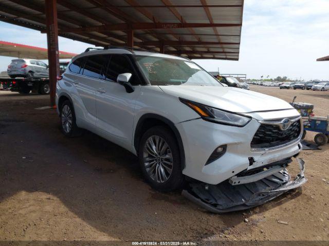  Salvage Toyota Highlander