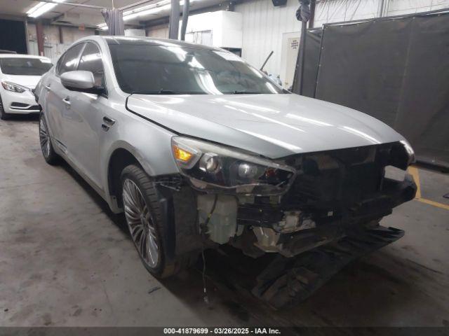  Salvage Kia Cadenza
