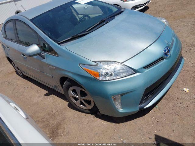  Salvage Toyota Prius