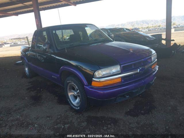  Salvage Chevrolet S-10