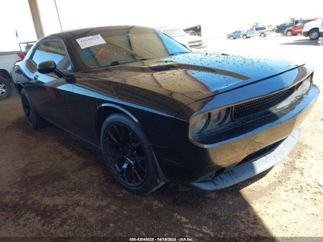  Salvage Dodge Challenger