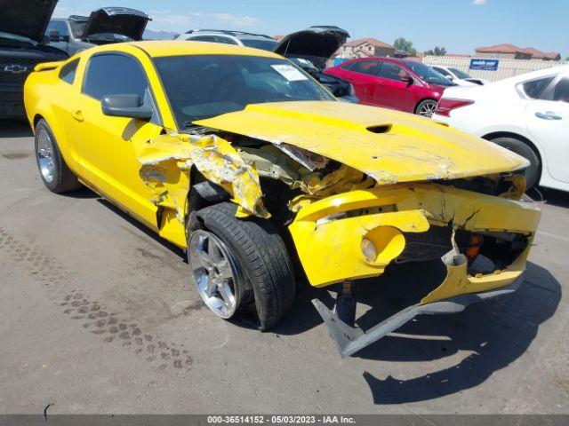  Salvage Ford Mustang