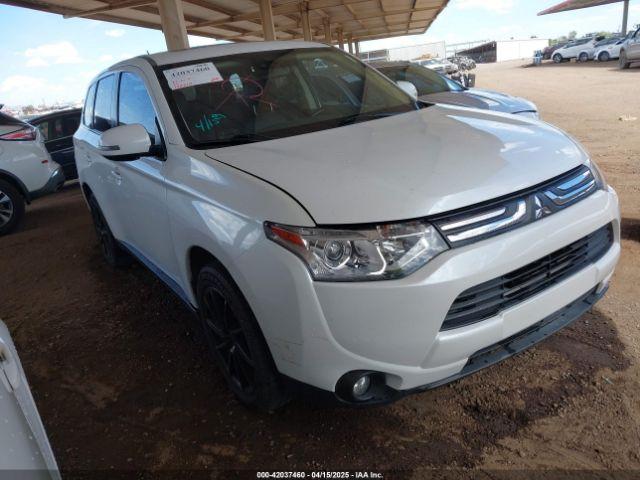 Salvage Mitsubishi Outlander