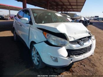  Salvage Hyundai TUCSON