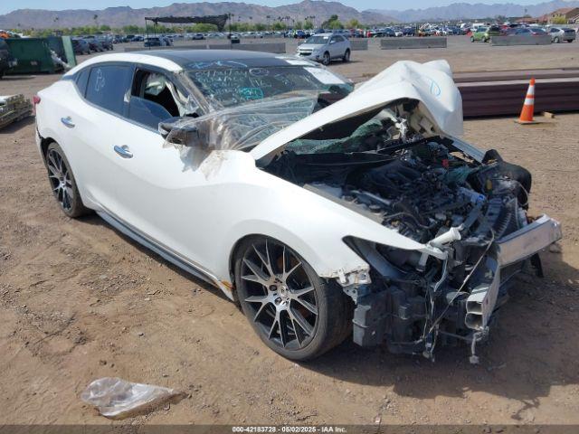  Salvage Nissan Maxima