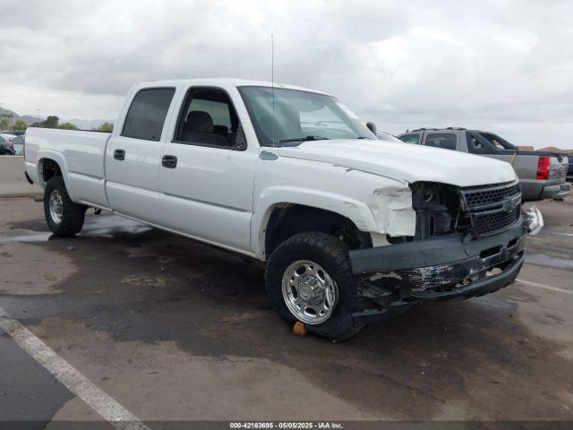  Salvage Chevrolet Silverado 2500