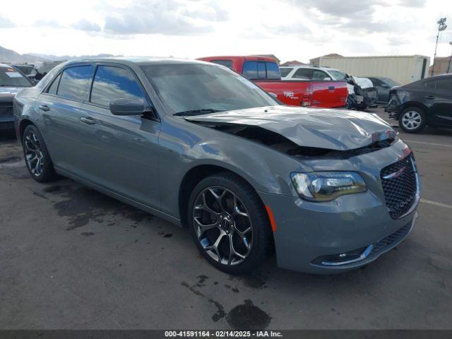  Salvage Chrysler 300