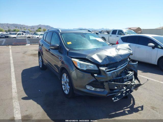  Salvage Ford Escape
