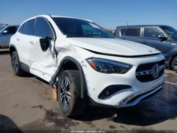  Salvage Mercedes-Benz GLA