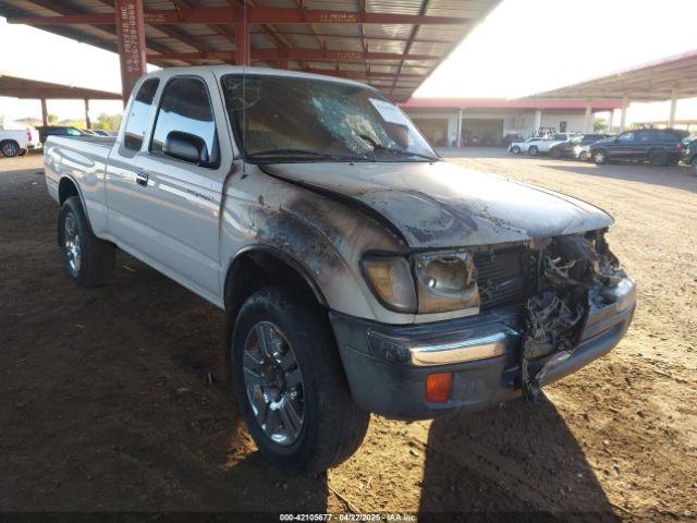  Salvage Toyota Tacoma