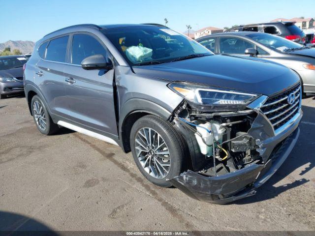  Salvage Hyundai TUCSON