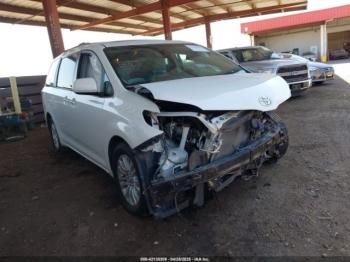  Salvage Toyota Sienna