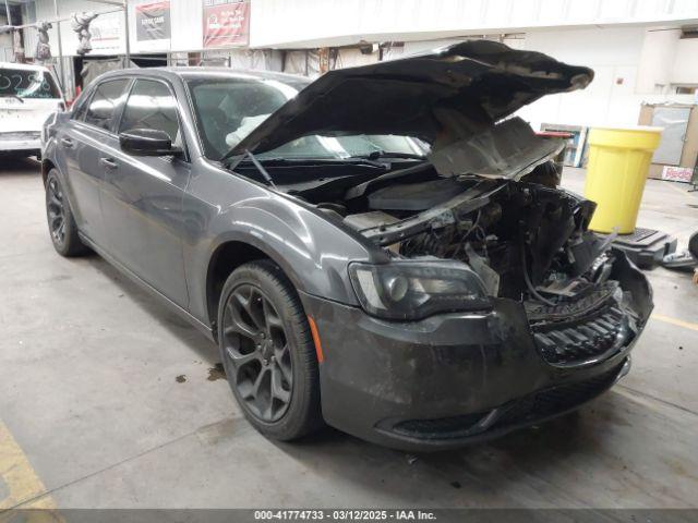  Salvage Chrysler 300