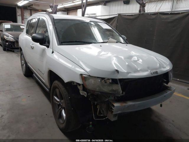  Salvage Jeep Compass