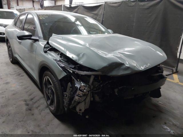  Salvage Kia K4