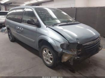  Salvage Chrysler Town & Country