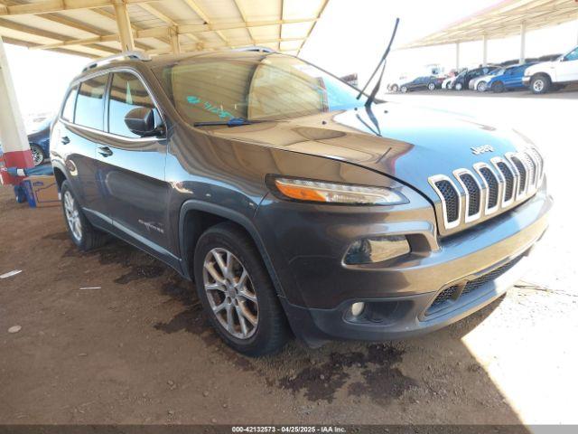  Salvage Jeep Cherokee