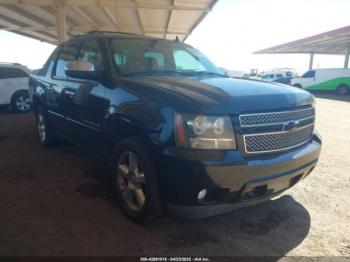  Salvage Chevrolet Avalanche 1500