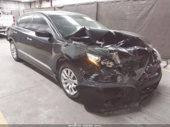  Salvage Nissan Altima