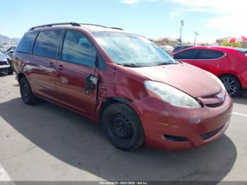  Salvage Toyota Sienna