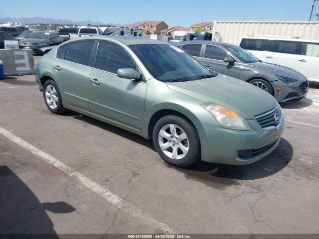  Salvage Nissan Altima