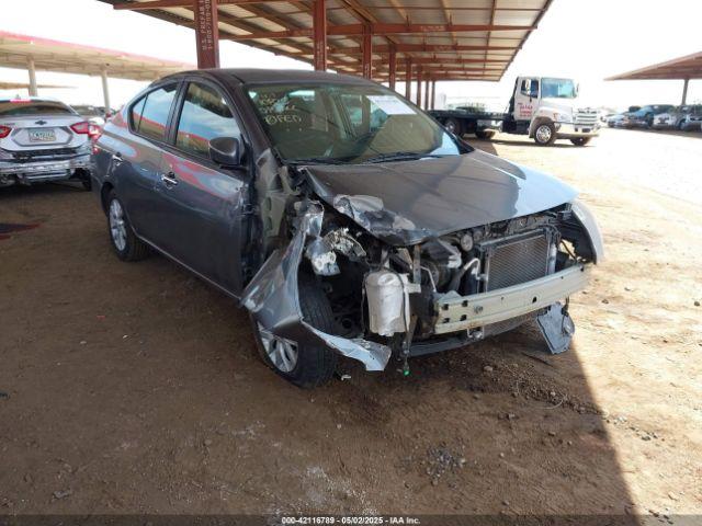  Salvage Nissan Versa