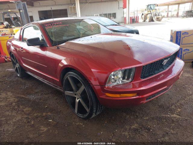  Salvage Ford Mustang