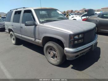  Salvage GMC Yukon