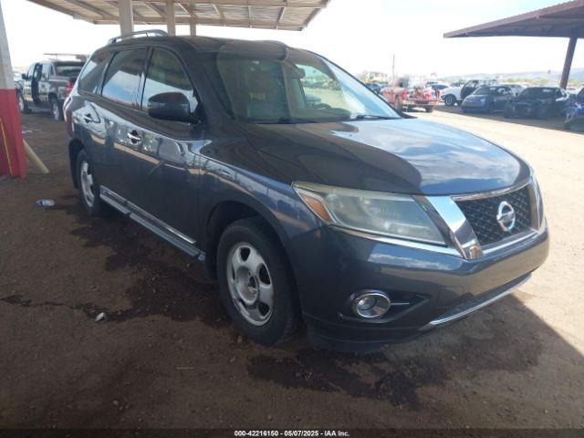  Salvage Nissan Pathfinder