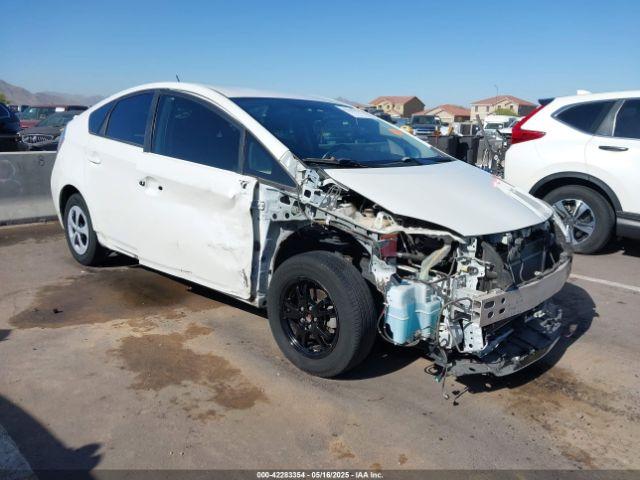  Salvage Toyota Prius