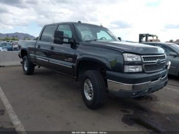  Salvage Chevrolet Silverado 2500