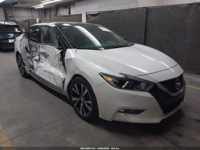  Salvage Nissan Maxima
