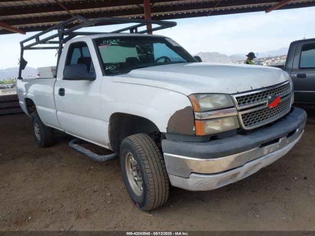  Salvage Chevrolet Silverado 2500