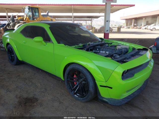 Salvage Dodge Challenger