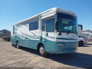  Salvage Freightliner Chassis