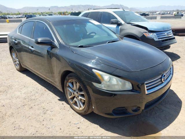  Salvage Nissan Maxima